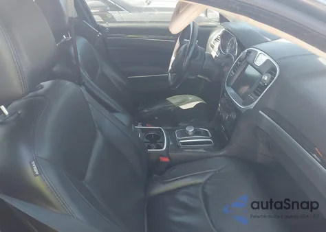 2016 Chrysler 300 Anniversary Edition from USA, damaged, VIN 2C3CCARG8GH145016